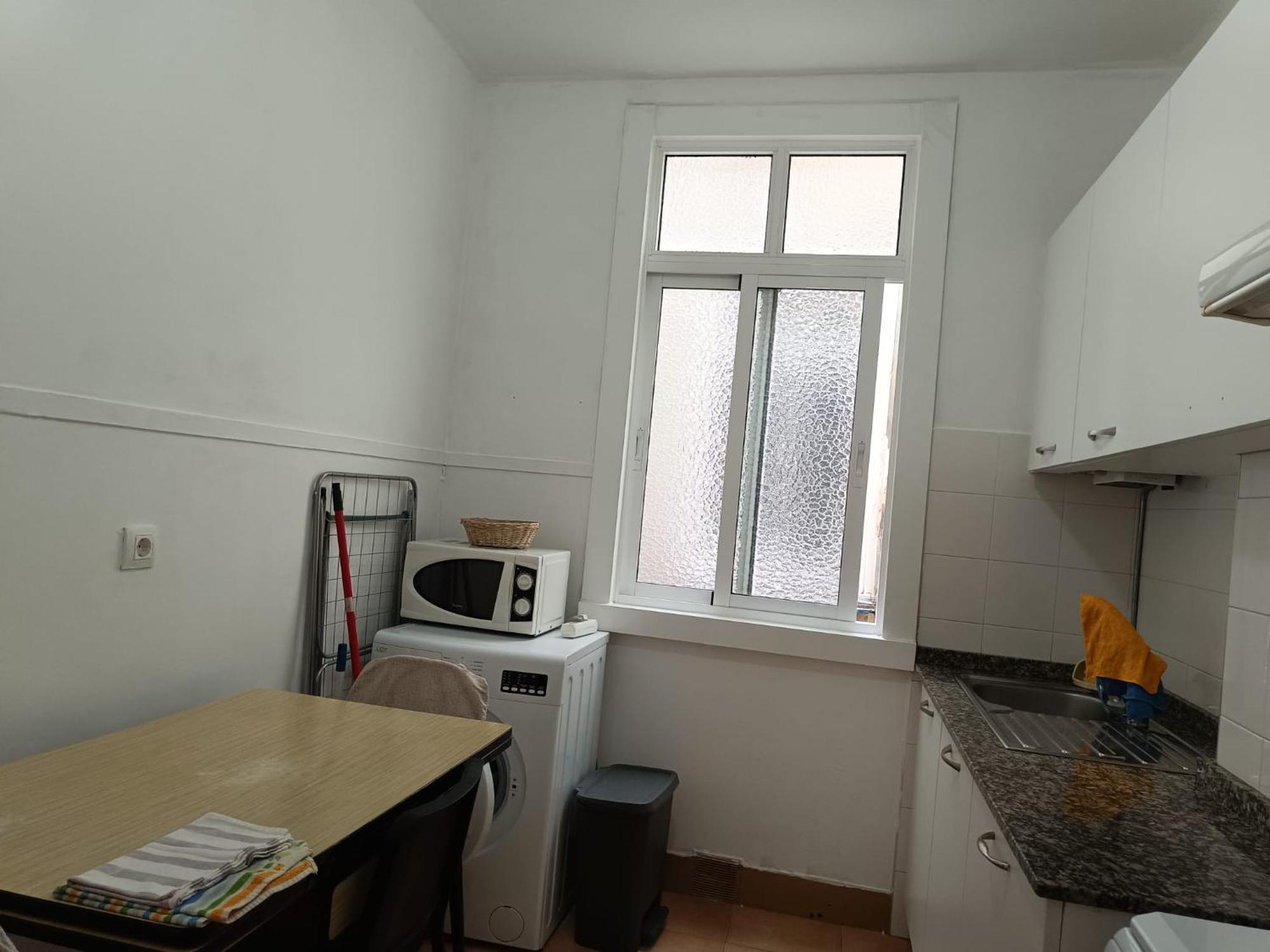 Appartamento Piso Antiguo, Muebles Viejos, Muy Sencillo, Alquilado En Invierno A Estudiantes, Sin Ascensor, Cocina Antigua A Gas, Edificio Muy Antiguo La Coruña Esterno foto
