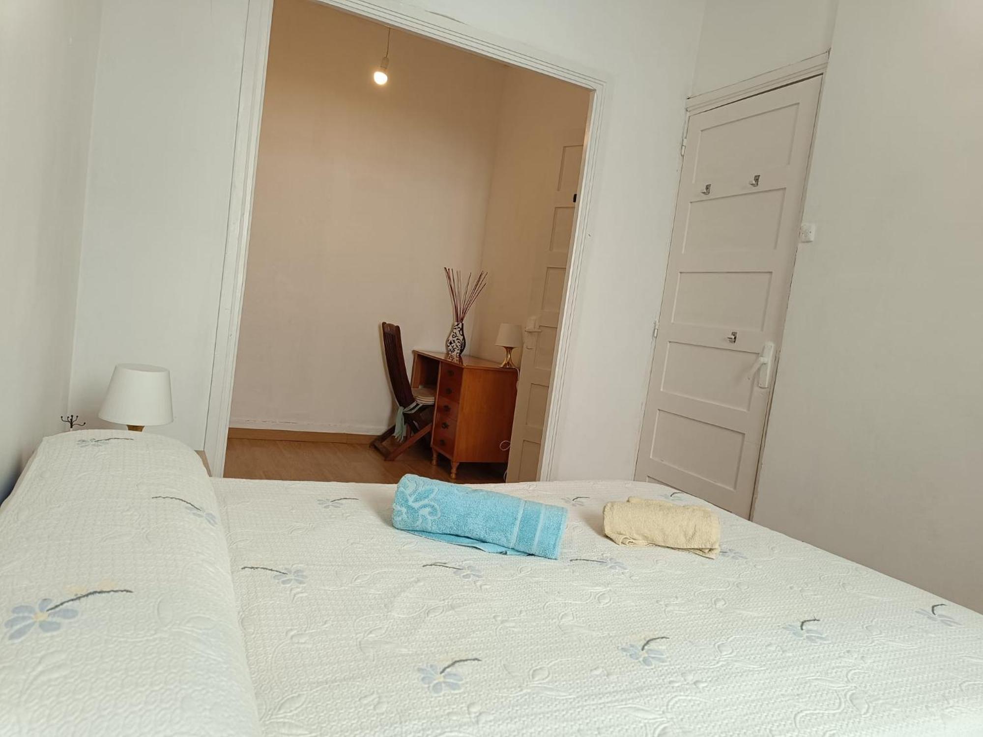 Appartamento Piso Antiguo, Muebles Viejos, Muy Sencillo, Alquilado En Invierno A Estudiantes, Sin Ascensor, Cocina Antigua A Gas, Edificio Muy Antiguo La Coruña Esterno foto