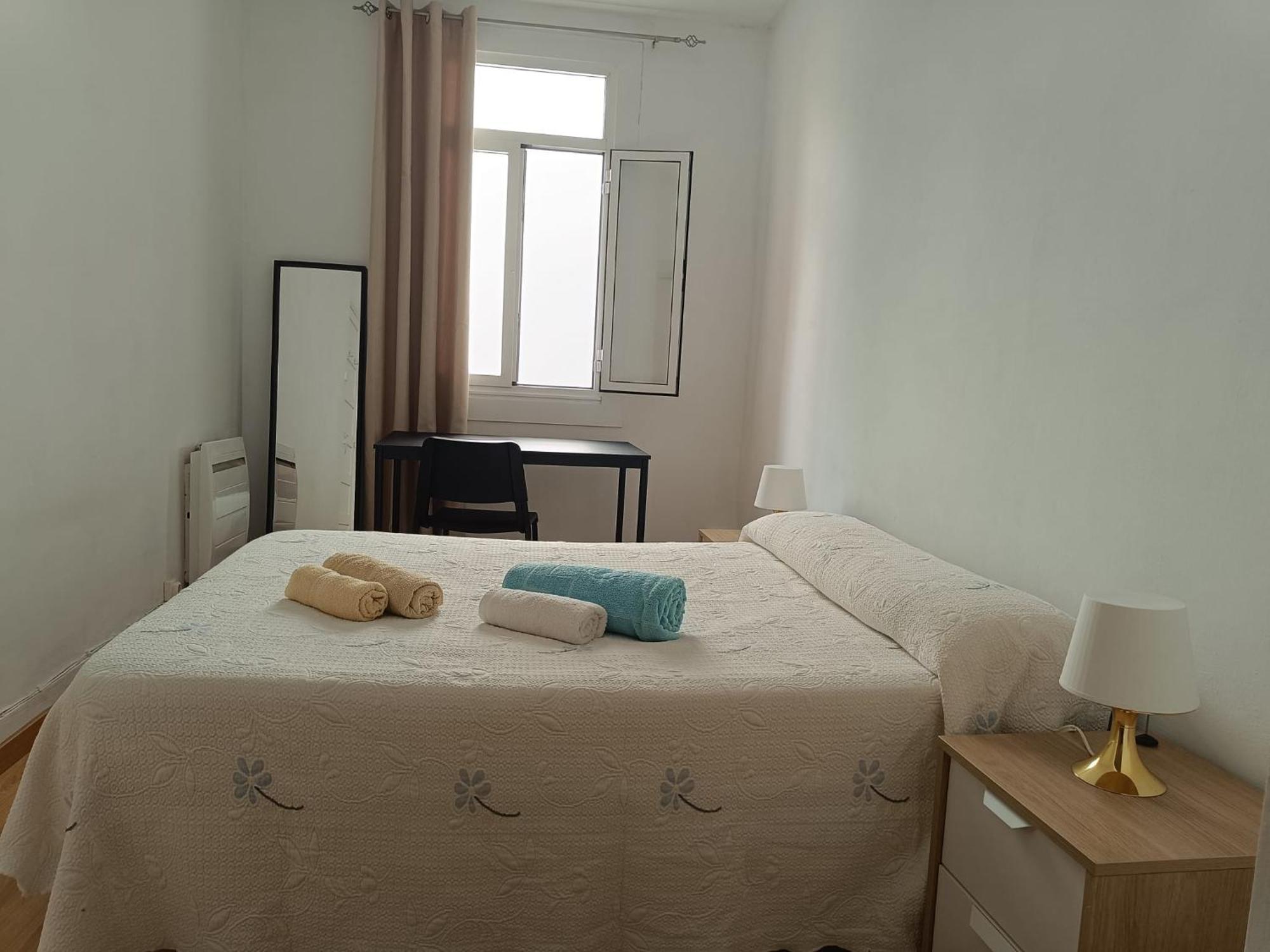 Appartamento Piso Antiguo, Muebles Viejos, Muy Sencillo, Alquilado En Invierno A Estudiantes, Sin Ascensor, Cocina Antigua A Gas, Edificio Muy Antiguo La Coruña Esterno foto